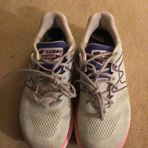 Women’s karhu running shoes - Picture 2 of 5